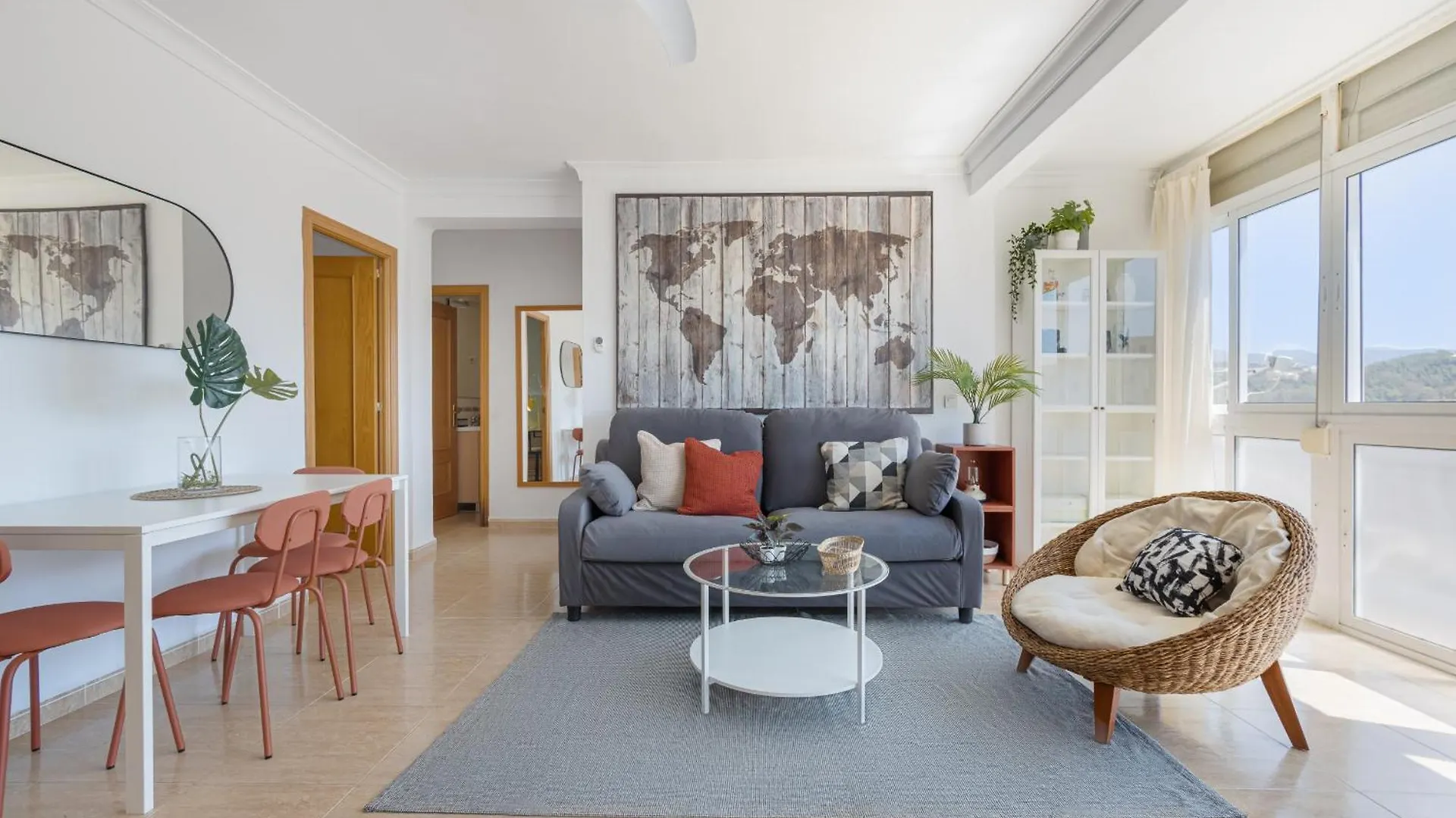 C27 Great 3 Bedroom Apt Close To Center Malaga